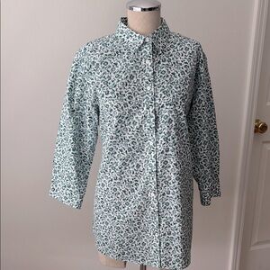 Lands end size 12P. Green tone flower print Floral. Button front.